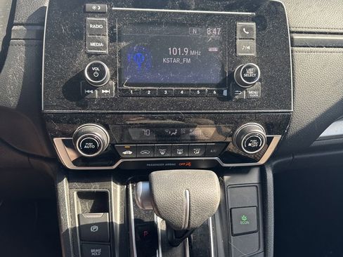 Used 2017 Honda CR-V LX image 11