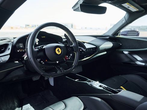 Used 2023 Ferrari SF90 Stradale AWD/4WD image 5