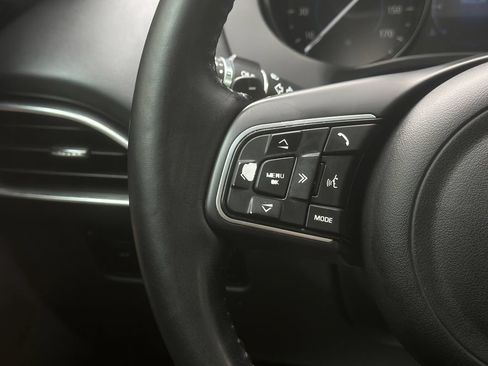 Used 2020 Jaguar F-PACE Premium AWD/4WD image 11
