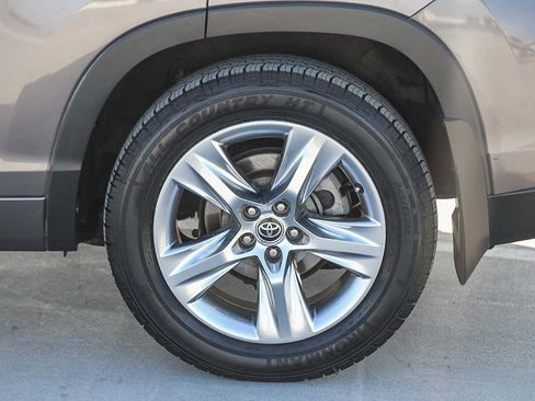 Used 2016 Toyota Highlander Limited image 11