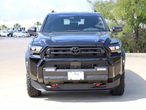 New 2026 Toyota 4Runner SR5 AWD/4WD image 2