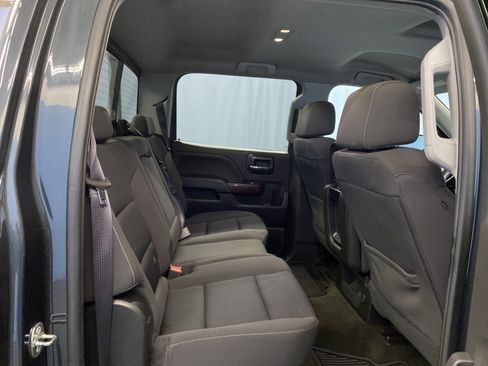 Used 2017 GMC Sierra 1500 SLE w/ SLE Value Package image 32