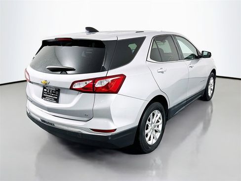 Used 2018 Chevrolet Equinox LT image 7