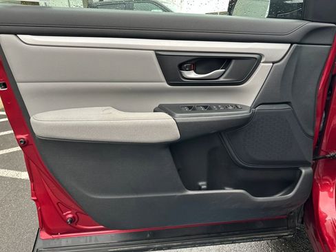 Used 2020 Honda CR-V LX image 11