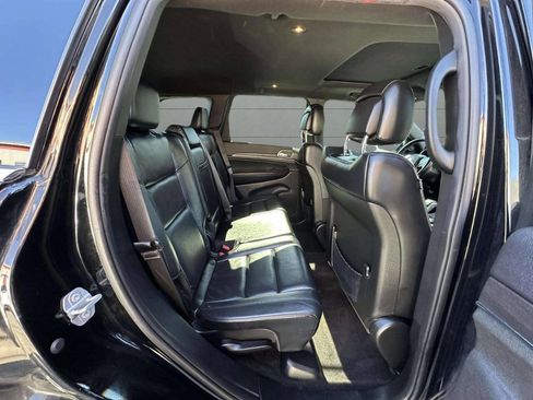 Used 2018 Jeep Grand Cherokee Limited image 24