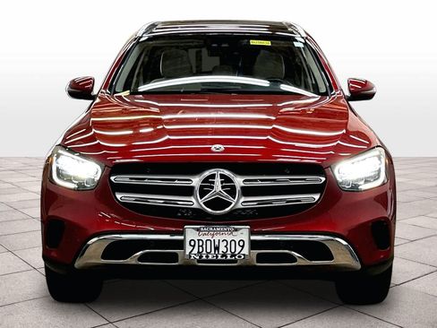 Used 2022 Mercedes-Benz GLC 300 4MATIC image 3
