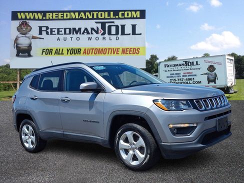 Used 2018 Jeep Compass Latitude w/ Popular Equipment Group AWD/4WD image 1