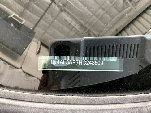 Used 2017 Nissan Altima 2.5 SV FWD image 8