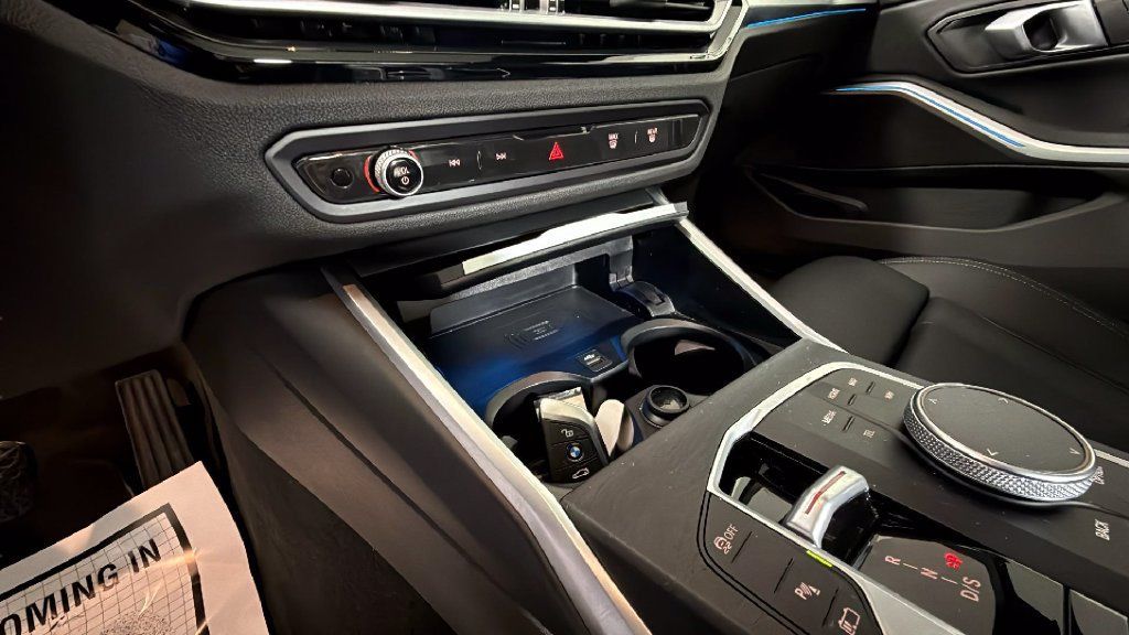 Used 2024 BMW 330e xDrive AWD/4WD image 19