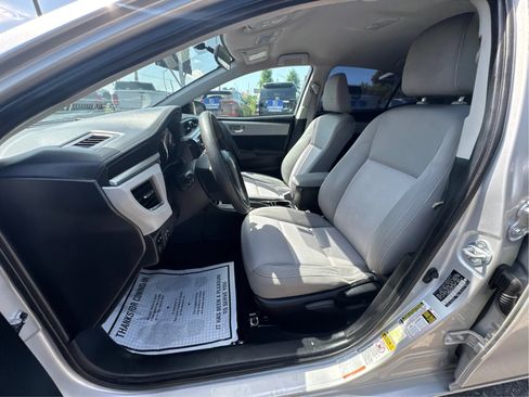 Used 2015 Toyota Corolla LE FWD image 10