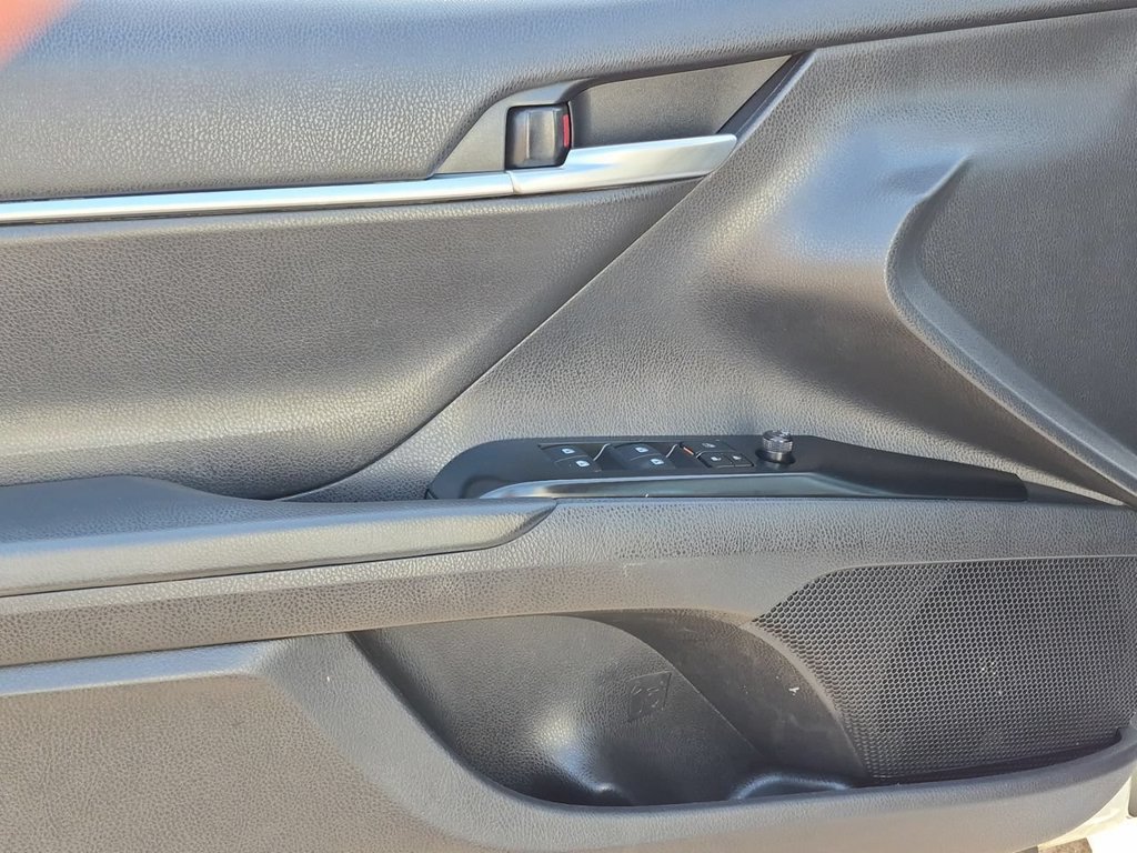 Used 2019 Toyota Camry LE FWD image 22