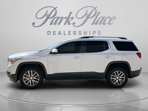Used 2018 GMC Acadia SLE AWD/4WD image 2