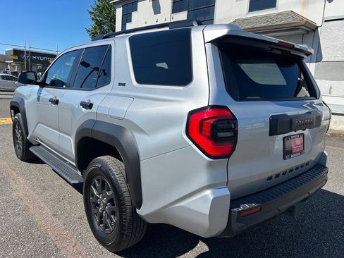 Certified 2025 Toyota 4Runner SR5 AWD/4WD image 7