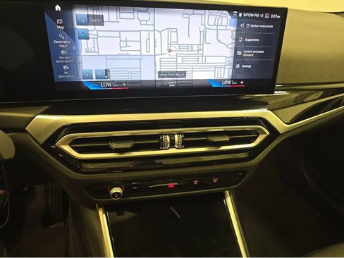 Used 2023 BMW i4 eDrive35 RWD image 11