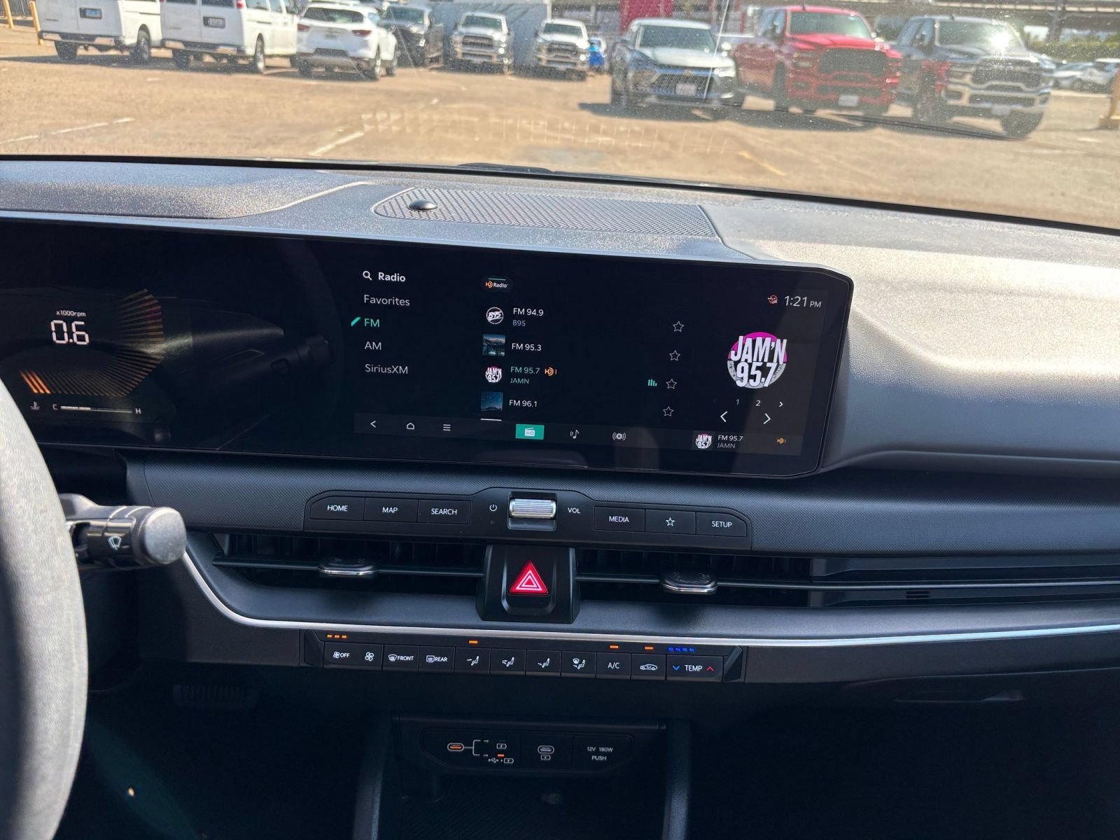 Used 2025 Kia K4 FWD image 16