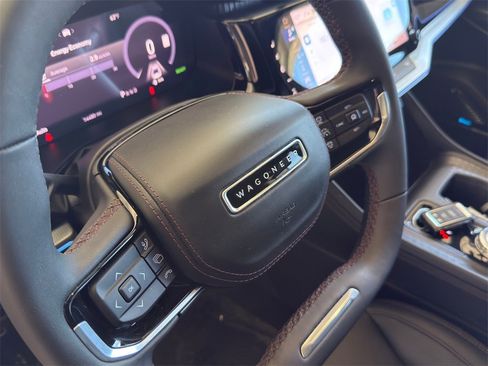 Used 2024 Jeep Wagoneer Launch Edition image 16