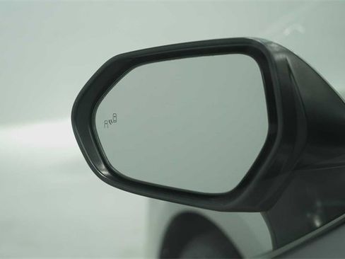 Used 2019 Toyota Camry SE image 25