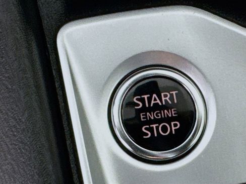 Used 2025 Nissan Altima 2.5 SV FWD image 19