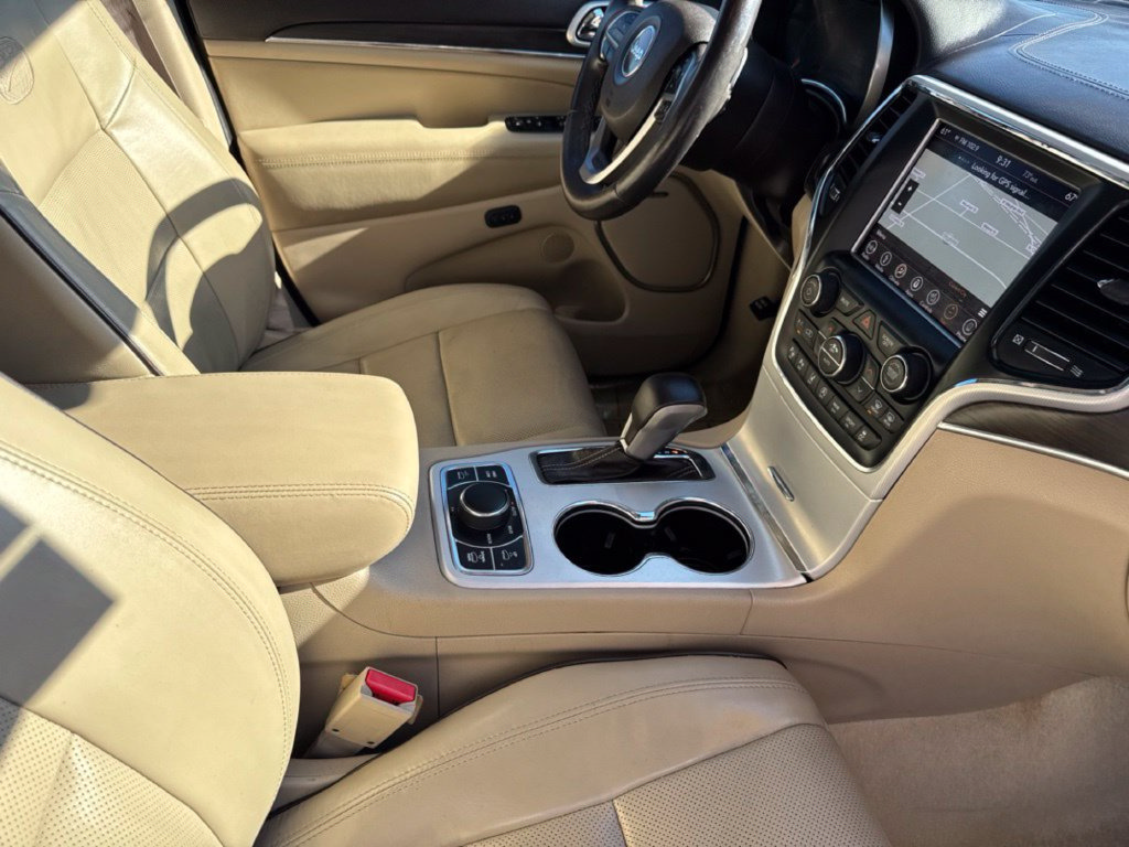 Used 2018 Jeep Grand Cherokee Overland AWD/4WD image 29