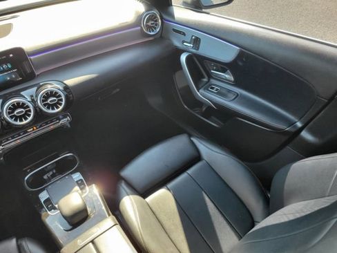 Used 2020 Mercedes-Benz A 220 image 13