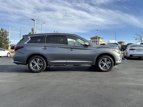 Used 2016 INFINITI QX60 AWD w/ Premium Package image 2