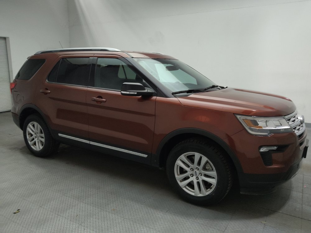 Used 2018 Ford Explorer XLT w/ Equipment Group 201A AWD/4WD image 11