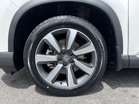 Used 2025 Honda Pilot Touring image 34