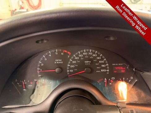 Used 2002 Chevrolet Camaro LT image 21