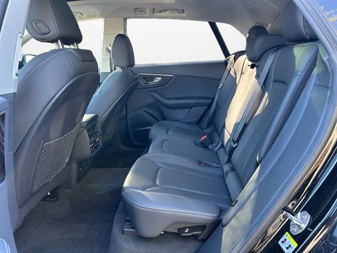 Used 2023 Audi Q8 Prestige image 13