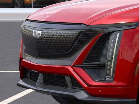 New 2026 Cadillac Lyriq V w/ Exterior Carbon Fiber Package AWD/4WD image 13