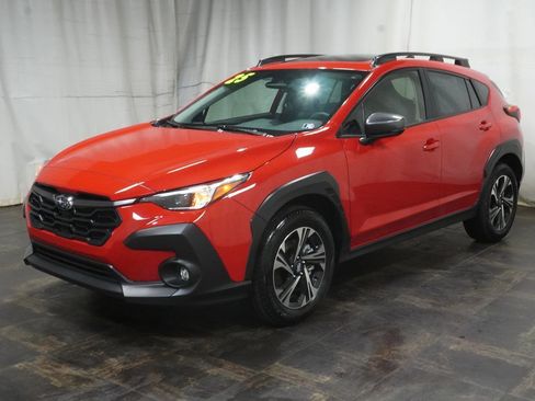 Used 2025 Subaru Crosstrek 2.0i Premium image 2