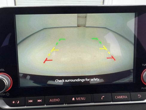 Used 2024 Nissan Sentra SV image 21