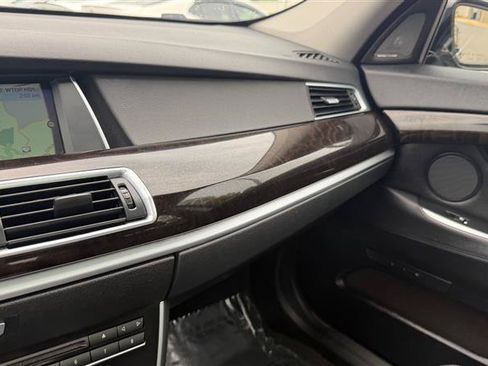 Used 2017 BMW 535i xDrive AWD/4WD image 39