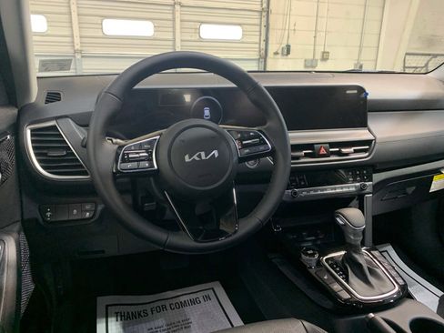 New 2026 Kia Seltos EX image 4