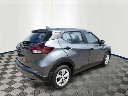 New 2025 Nissan Kicks Play S image 6
