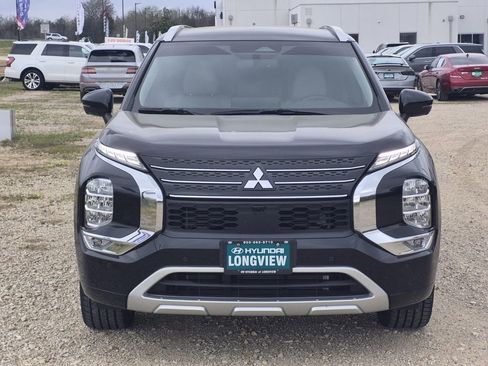 Used 2024 Mitsubishi Outlander SEL image 3