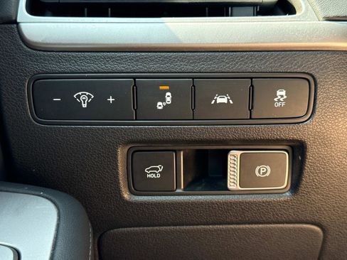 Used 2021 Hyundai Palisade SEL w/ Premium Package image 12