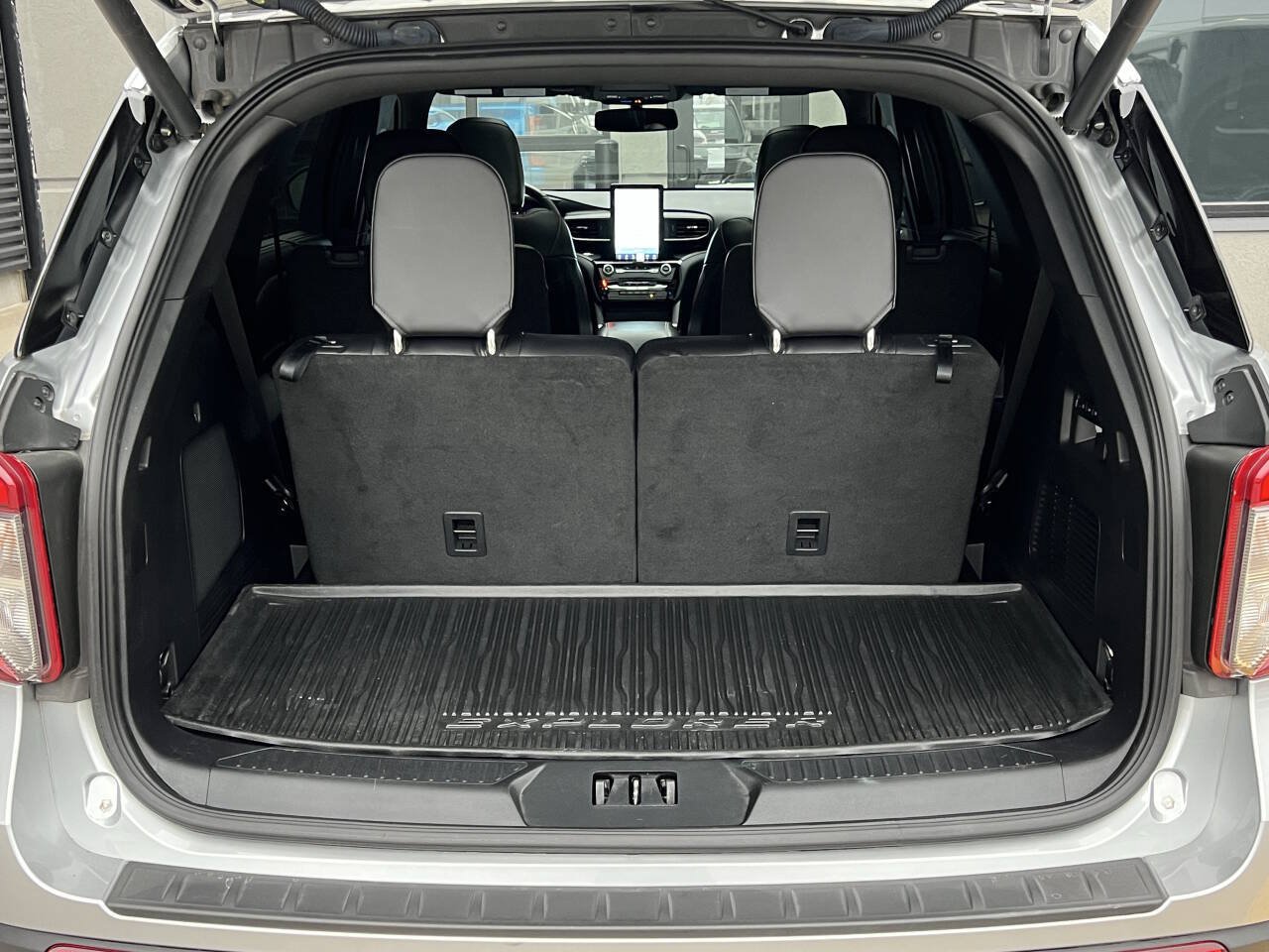 Used 2023 Ford Explorer ST w/ Equipment Group 401A AWD/4WD image 34