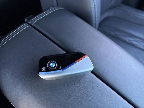 Used 2025 BMW X5 xDrive40i w/ Executive Package image 29