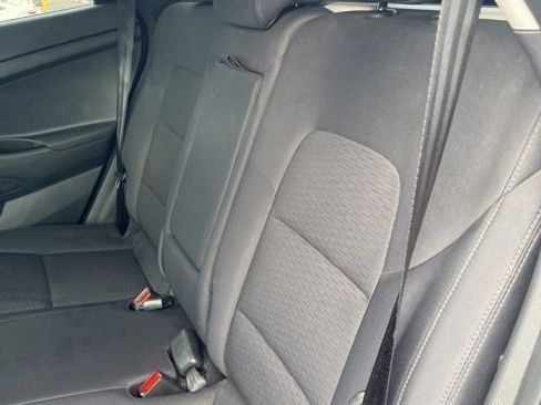 Used 2020 Hyundai Tucson SE image 9