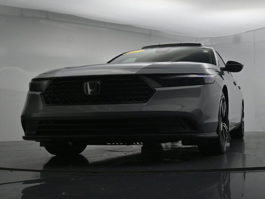 Used 2023 Honda Accord Sport image 37