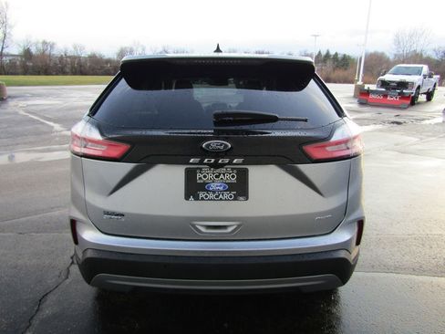 Used 2024 Ford Edge SEL w/ Convenience Package image 5