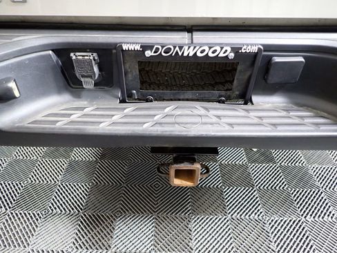 Used 2009 Chevrolet Silverado 1500 W/T RWD image 17