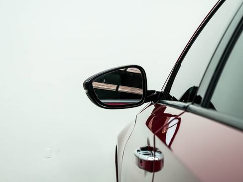 Used 2021 Honda Accord Touring image 14