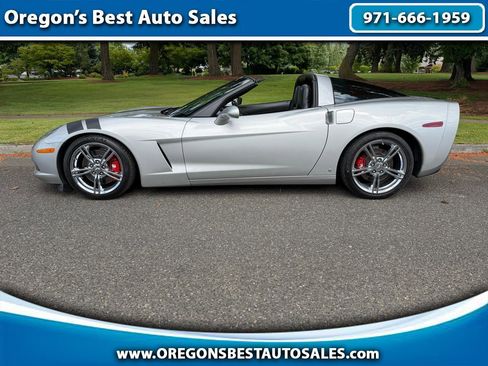 Used 2007 Chevrolet Corvette Coupe w/ Preferred Equipment Group RWD image 1