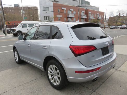 Used 2016 Audi Q5 2.0T Premium Plus w/ Technology Package AWD/4WD image 4