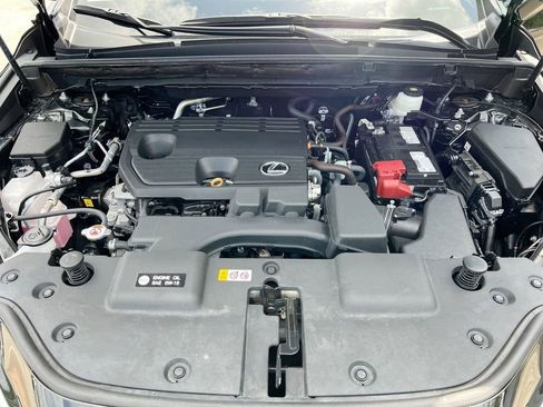 Certified 2025 Lexus NX 250 FWD w/ Accessory Package (Z1) image 10