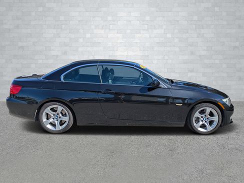 Used 2011 BMW 335i Convertible image 4