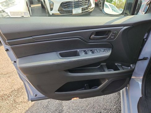 Certified 2023 Honda Odyssey Sport image 12