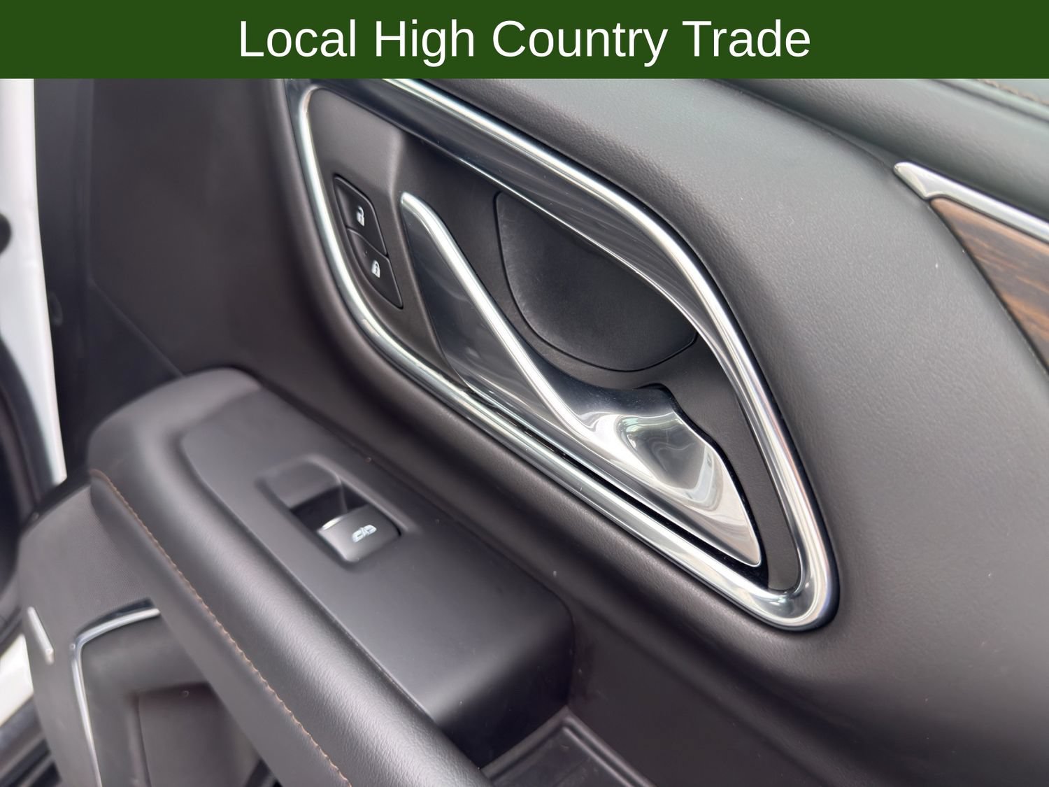 Used 2023 Chevrolet Suburban High Country AWD/4WD image 15